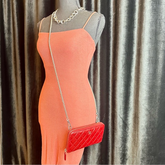 CHANEL Red Leather Zip Around Wallet Zippy wallet with chain - Picture 3 of 16